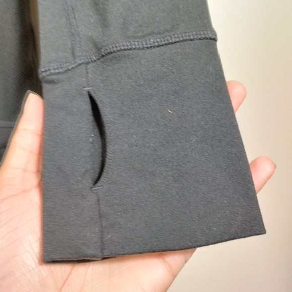 Gap BodyFit Long sleeve Athletic Jacket Black zip up - Picture 16 of 16